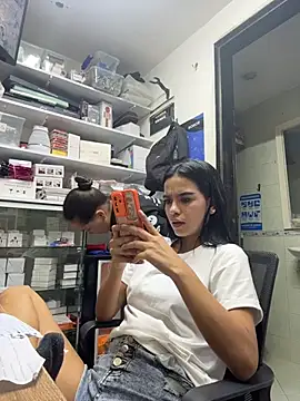 Melissa_RendonのライブXXXチャット