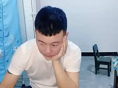 zzj_4718 Webcam-Show