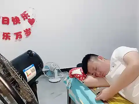zzj_4718 Show Webcam