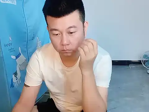 zzj_4718 在線直播表演