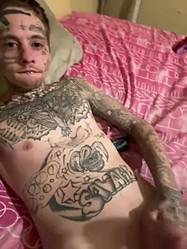 Pokazy przed kamerką – tattedupguy