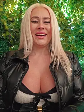 MILFBARBY Show in webcam