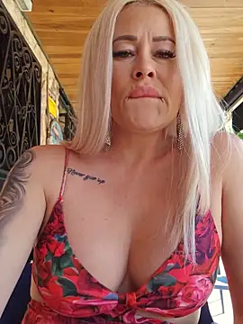 MILFBARBY Webcam show
