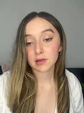 Sarisloves' Live XXX Chat