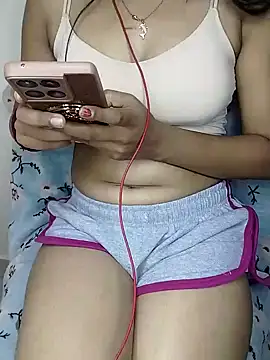 Sunshinee49 Adlı Modelin Canlı XXX Sohbeti