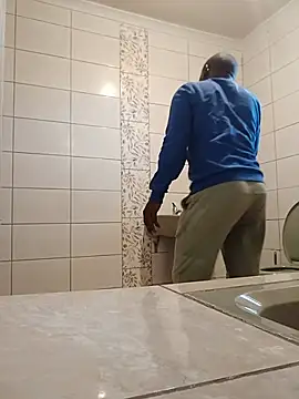 Nicebigcock39: διαδικτυακό σόου στην κάμερα