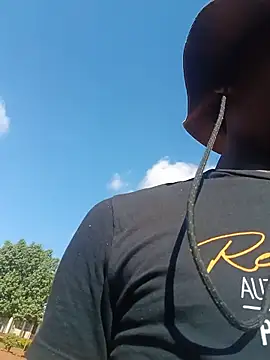 Nicebigcock39 Show in webcam