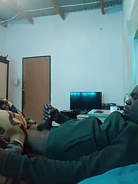 Show modela Nicebigcock39 na web-kameri