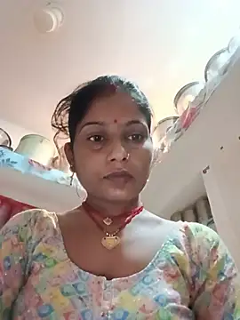 CHANDNi_700's Live XXX Chat
