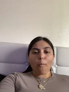 Tiara69n Live chat-huone