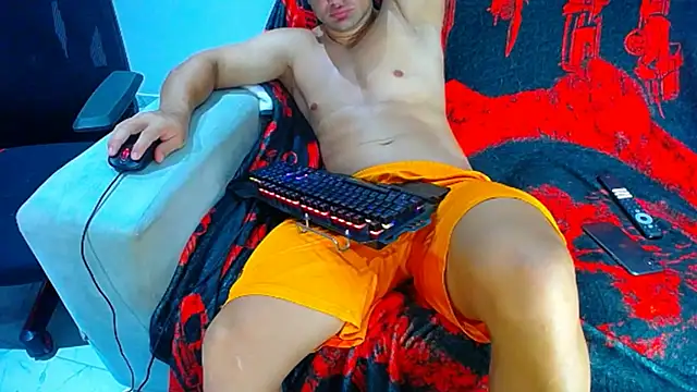hugo_19cm 在線直播表演