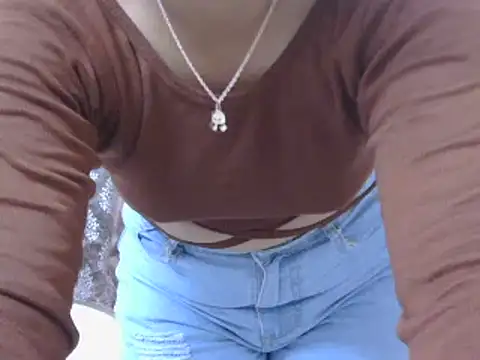 Show modela AndalaVani na web-kameri