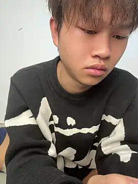 luo-77 Show Webcam