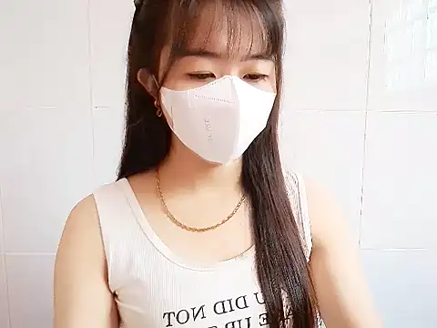 Emilysexy_cut: онлайн-секс-чат