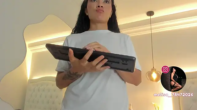 Chat XXX en directo de emilly_duque