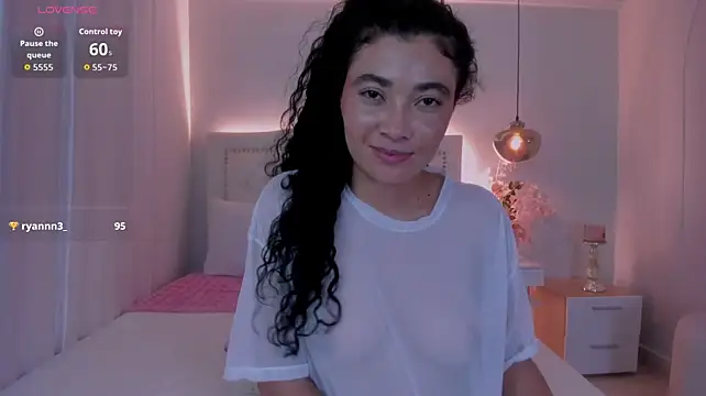 Chatroom XXX en direct de emilly_duque