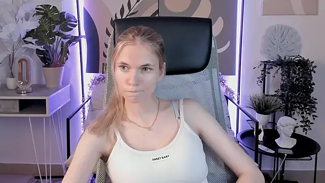 effyfetcher's Live XXX Chat