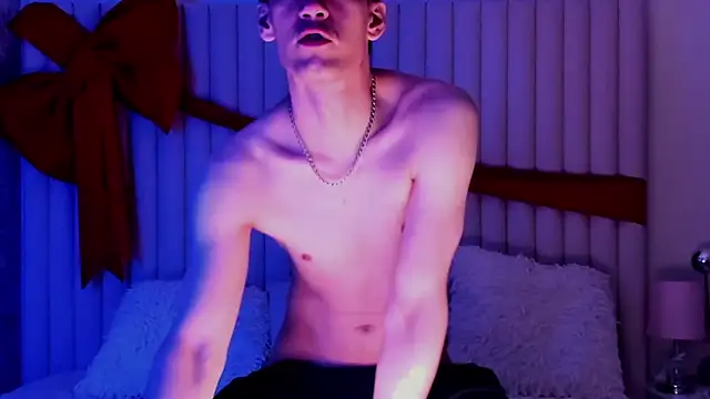 CalvinChapman Show in webcam