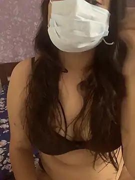 NRI_brutal_couple: διαδικτυακό σόου στην κάμερα