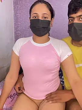 HORNY_BITES: διαδικτυακό σόου στην κάμερα