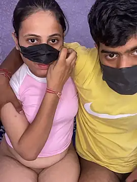 HORNY_BITES Show in webcam