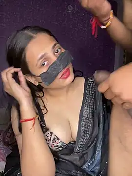 HORNY_BITESn Webbikameraesitys