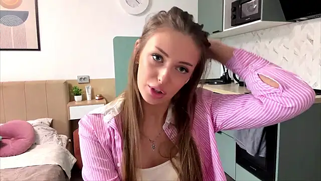 MonaBlisss – Kamerová šou