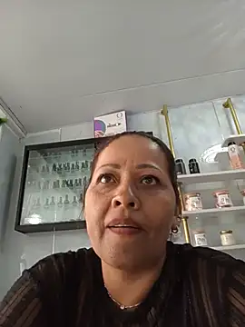Chat +18 de katialatimaecha ao vivo