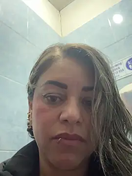 Adele_Grey0202: διαδικτυακό σόου στην κάμερα