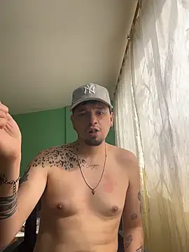 satur_noxx – Kamerová šou