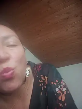 dangerous_milf's Webcam Show