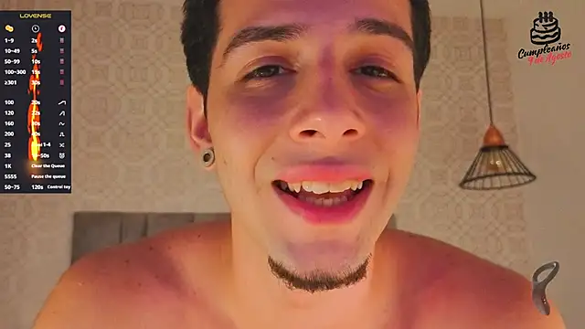 isaacblaze_ webkamerás műsora