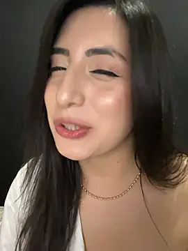 Tabatha_11 লাইভ XXX চ্যাট