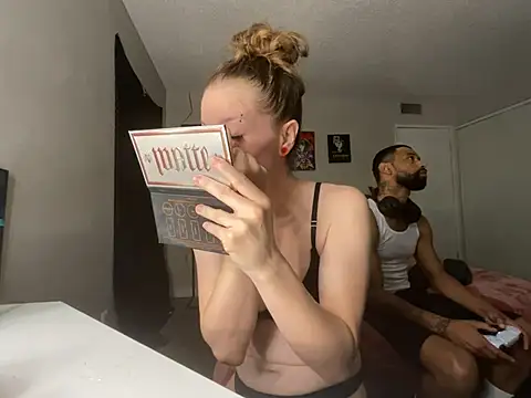 BunnyB_xo webkamerás műsora