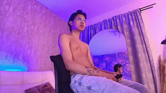 tian_sex Pertunjukan Webcam