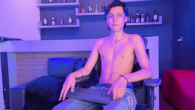 tian_sex Adlı Modelin Web Kamerası Şovu