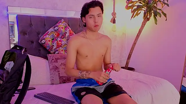 tian_sex Adlı Modelin Web Kamerası Şovu