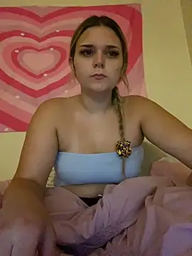 breebabexoxo: διαδικτυακό σόου στην κάμερα