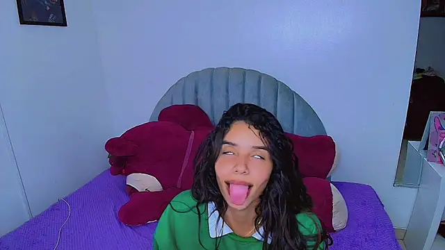 your_favorite_girls Webcam Show