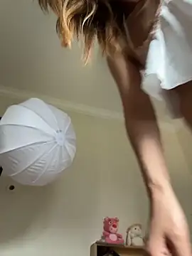okgirl_23 Adlı Modelin Canlı Sohbet Odası