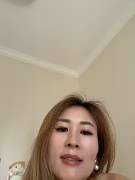 okgirl_23 Adlı Modelin Canlı XXX Sohbeti