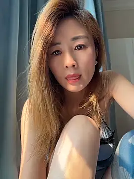 okgirl_23's Live XXX Chat