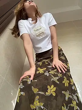 okgirl_23's Live XXX Chat
