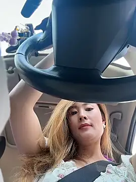 okgirl_23 Show Webcam
