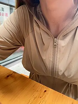 Czat XXX na żywo – okgirl_23