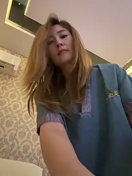 okgirl_23's Live XXX Chat