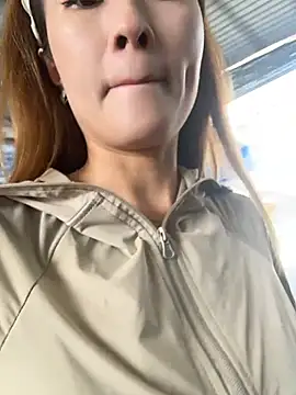 okgirl_23 XXX чат на живо