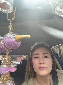 Chat +18 de okgirl_23 ao vivo