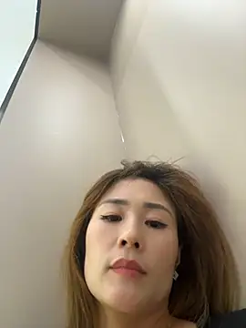 Онлайн чат XXX okgirl_23