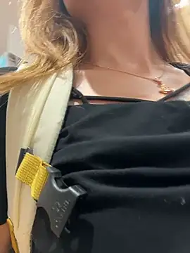 okgirl_23 XXX чат на живо